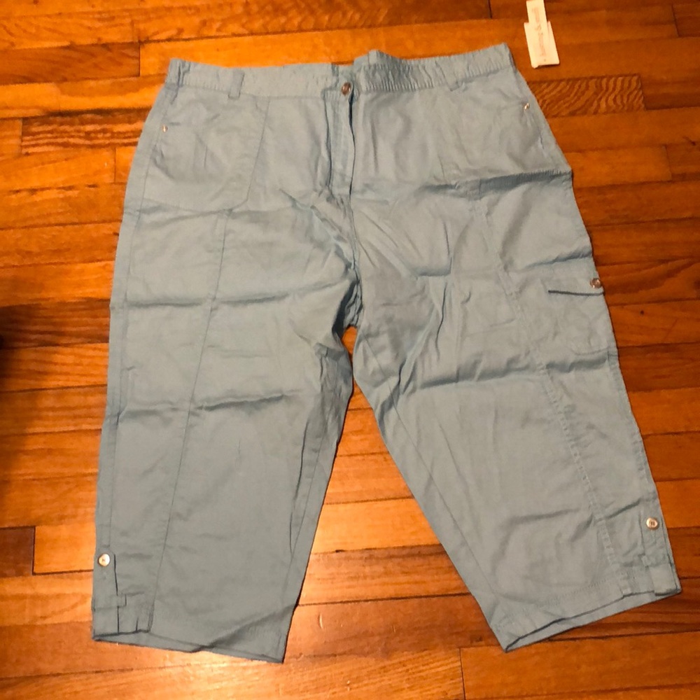 Light blue capris